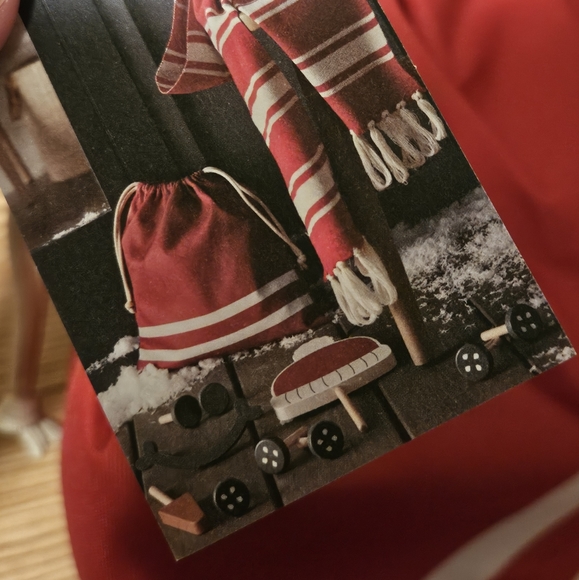 Hearth & Hand Build A Snowman Kit - Picture 3 of 4